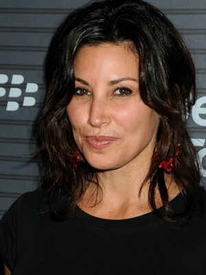 Gina Gershon